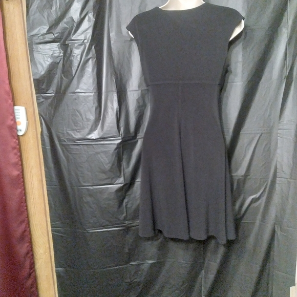 LITTLE BLACK DRESS WHITE HOUSE BLACK MARKET - Picture 5 of 6